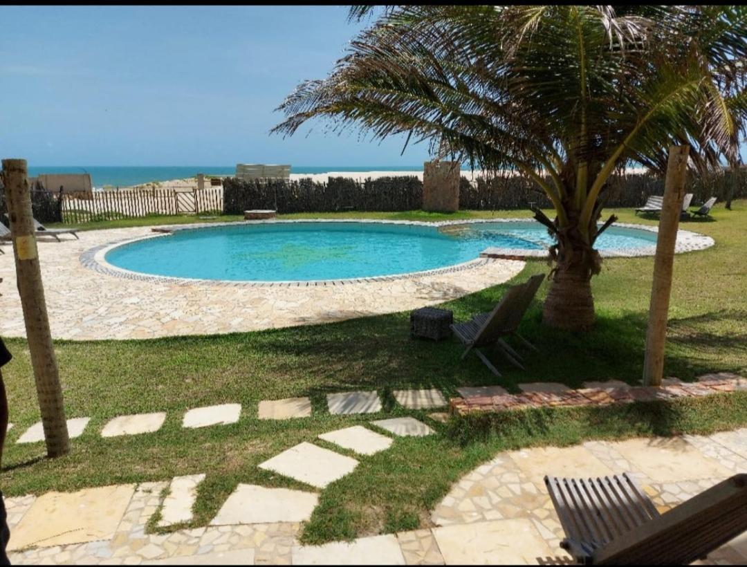 Vilas Na Praia Residence O Paraiso E Aqui Аракати Экстерьер фото