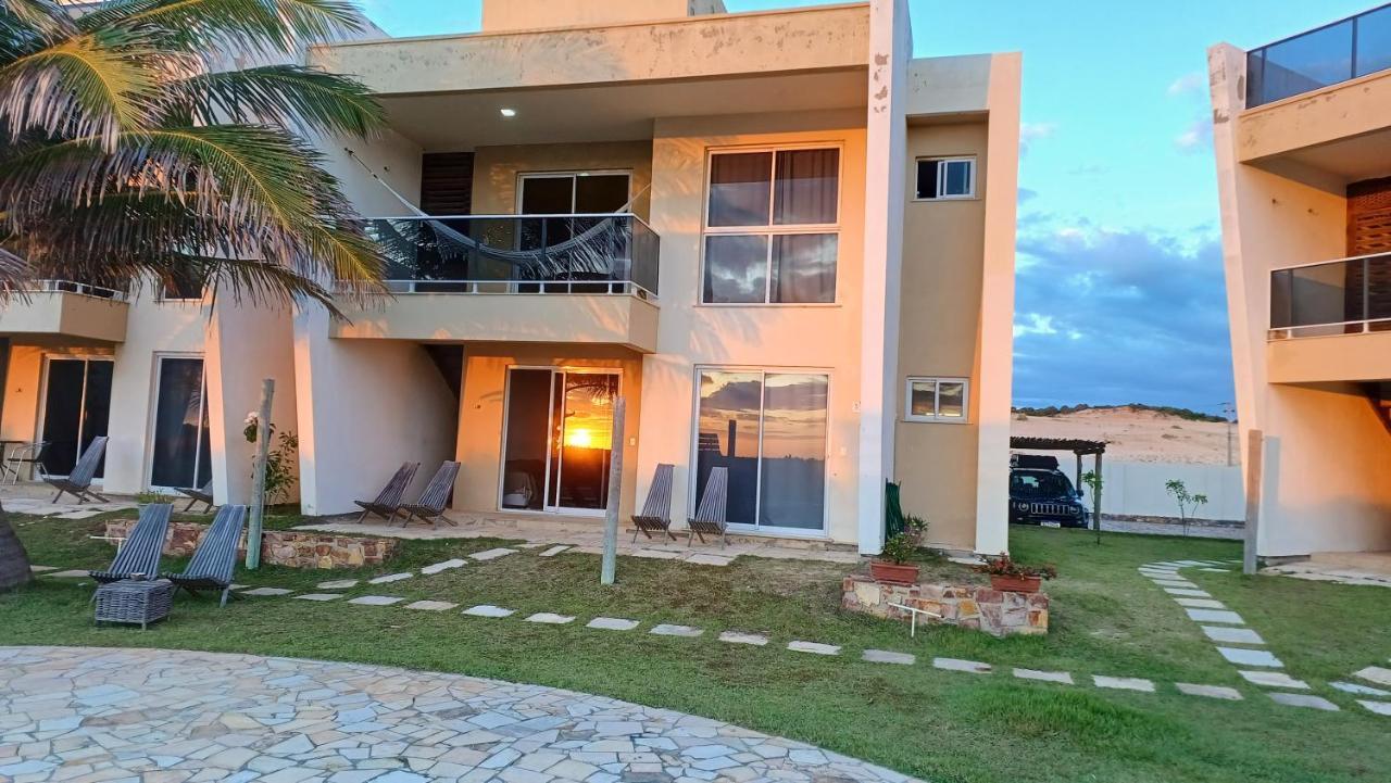 Vilas Na Praia Residence O Paraiso E Aqui Аракати Экстерьер фото