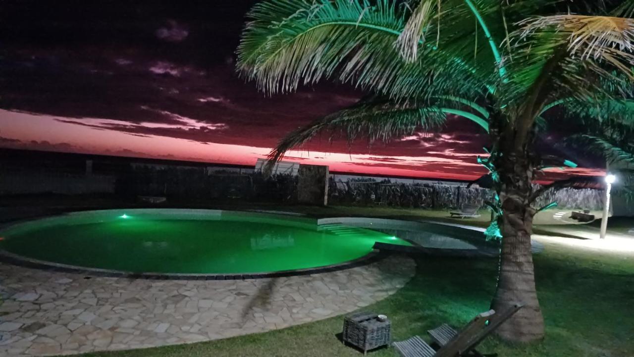 Vilas Na Praia Residence O Paraiso E Aqui Аракати Экстерьер фото